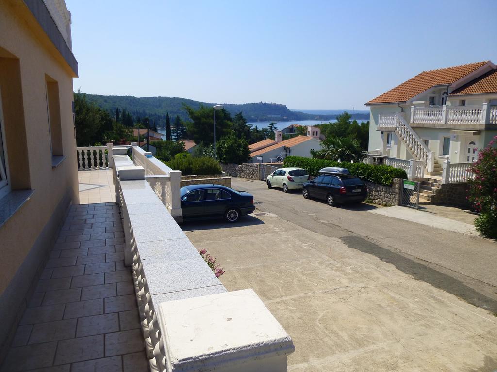 Apartments Villa Rosmarin 오미살즈 외부 사진