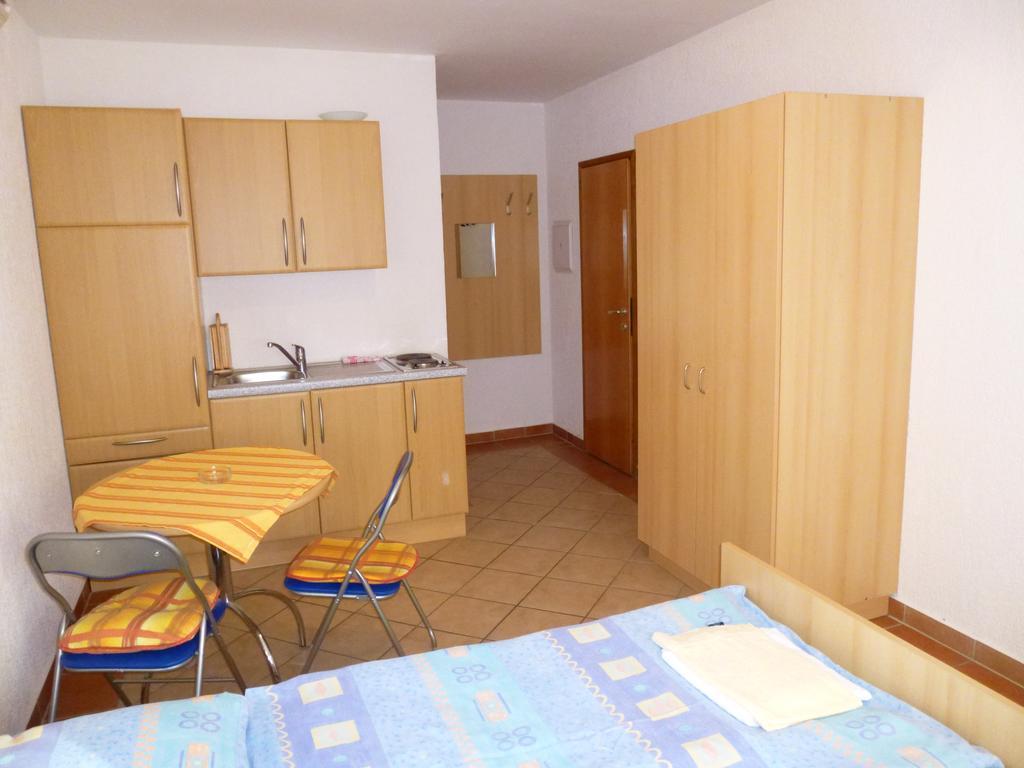 Apartments Villa Rosmarin 오미살즈 객실 사진
