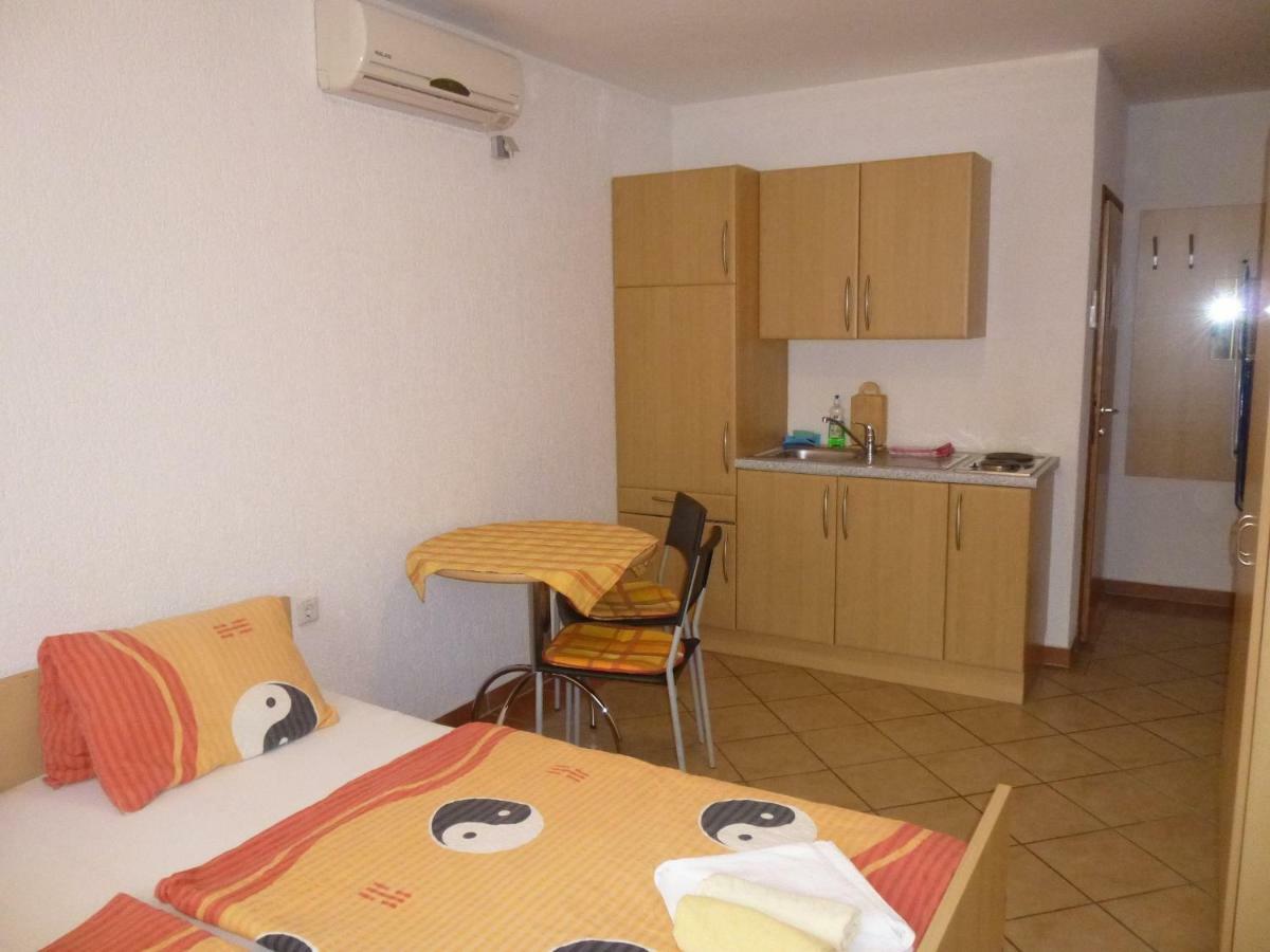 Apartments Villa Rosmarin 오미살즈 외부 사진